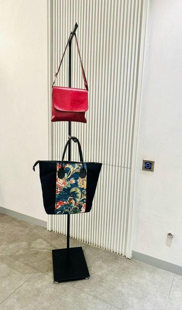 MODEL NO Item 10 - Image 3